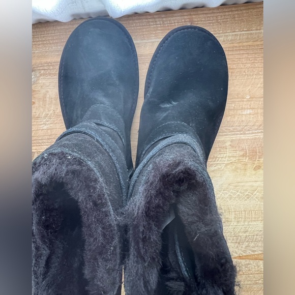 New UGG Bailey Graphic Logo Strap Boot in Black Women’s Size 7 - Picture 5 of 11